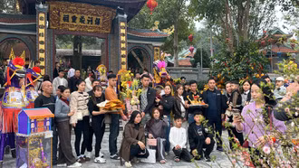 Du lịch tâm linh hấp dẫn du khách đầu năm