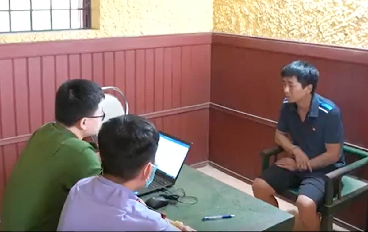 Đối tượng Trần Tiến Thành đang bị tạm giữ tại Công an huyện Văn Bàn. Thanh22.jpg