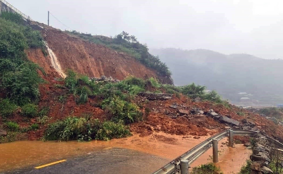Ứng dụng “Vrain” có các tính năng như cung cấp nội dung, hình ảnh, thông tin cảnh báo thiên tai trên địa bàn tỉnh. 015.jpg