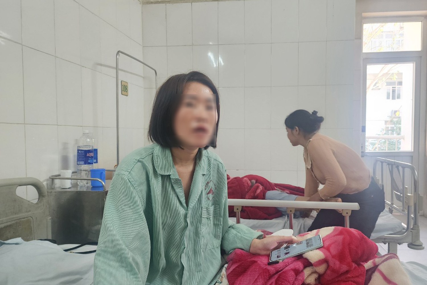 Chị Cư Thị U. khi điều trị tại Bệnh viện Đa khoa tỉnh. A2.jpg