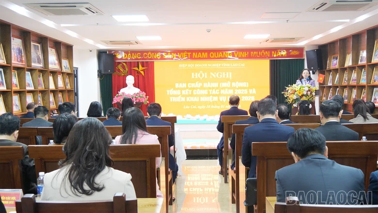  Cần làm tốt vai trò “cầu nối” giữa cộng đồng doanh nghiệp với chính quyền