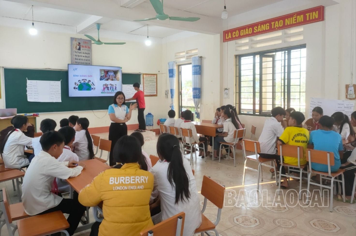 Tập huấn cho thành viên CLB Thủ lĩnh của sự thay đổi ở xã Nậm Mả. da81-5438-6618.jpg