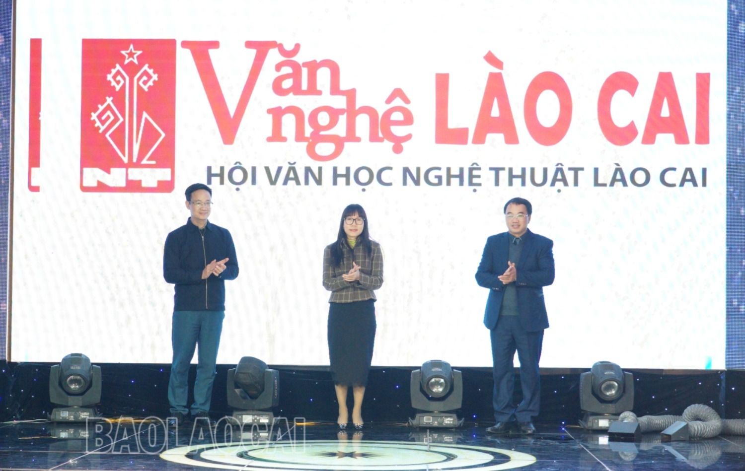 Ra mắt trang thông tin điện tử của Hội VHNT. vh4.JPG