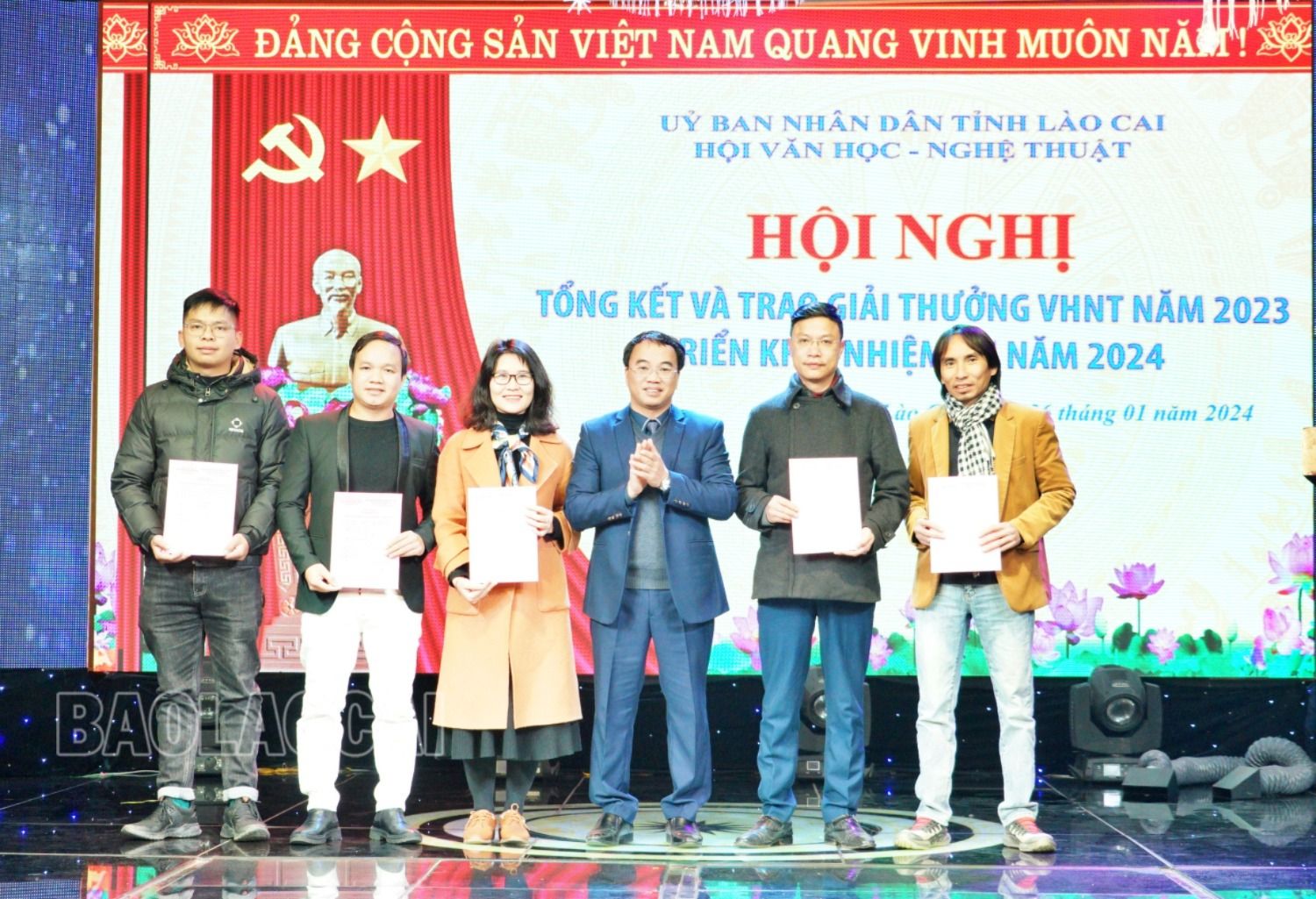 Kết nạp hội viên mới. vh.JPG