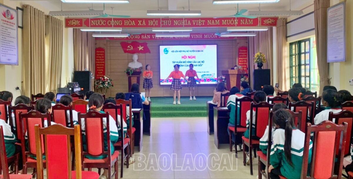 Học sinh được tập huấn tuyên truyền về phòng chống tảo hôn và hôn nhân cận huyết thống. ns3.jpg