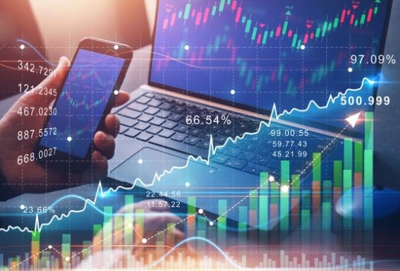 Phó Thủ tướng Chính phủ chỉ đạo triển khai các biện pháp bảo đảm ổn định, an toàn thị trường chứng khoán - Ảnh 1. Phó Thủ tướng Chính phủ chỉ đạo triển khai các biện pháp bảo đảm ổn định, an toàn thị trường chứng khoán - Ảnh 1.