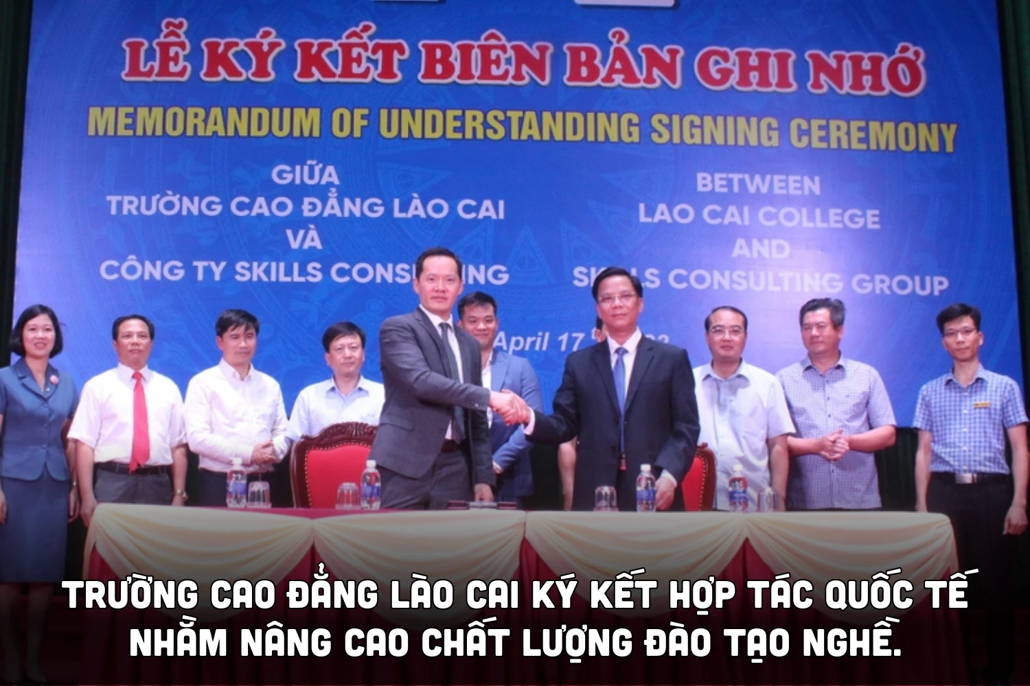 Black Blue White Modern Minimalist Business Banking Facebook Post (1500 × 1000 px) (3).png