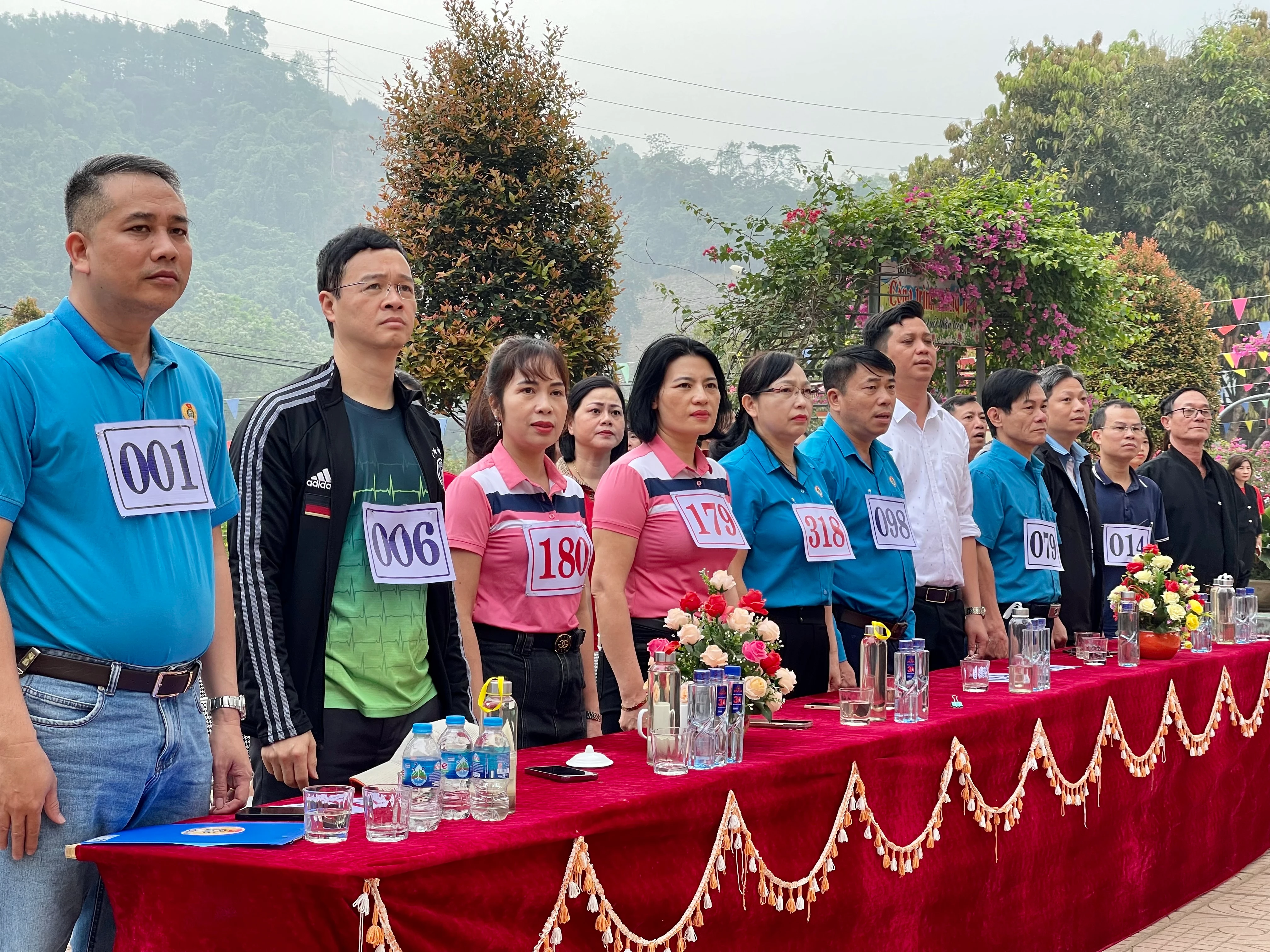 Đại biểu tham dự Giải.jpeg