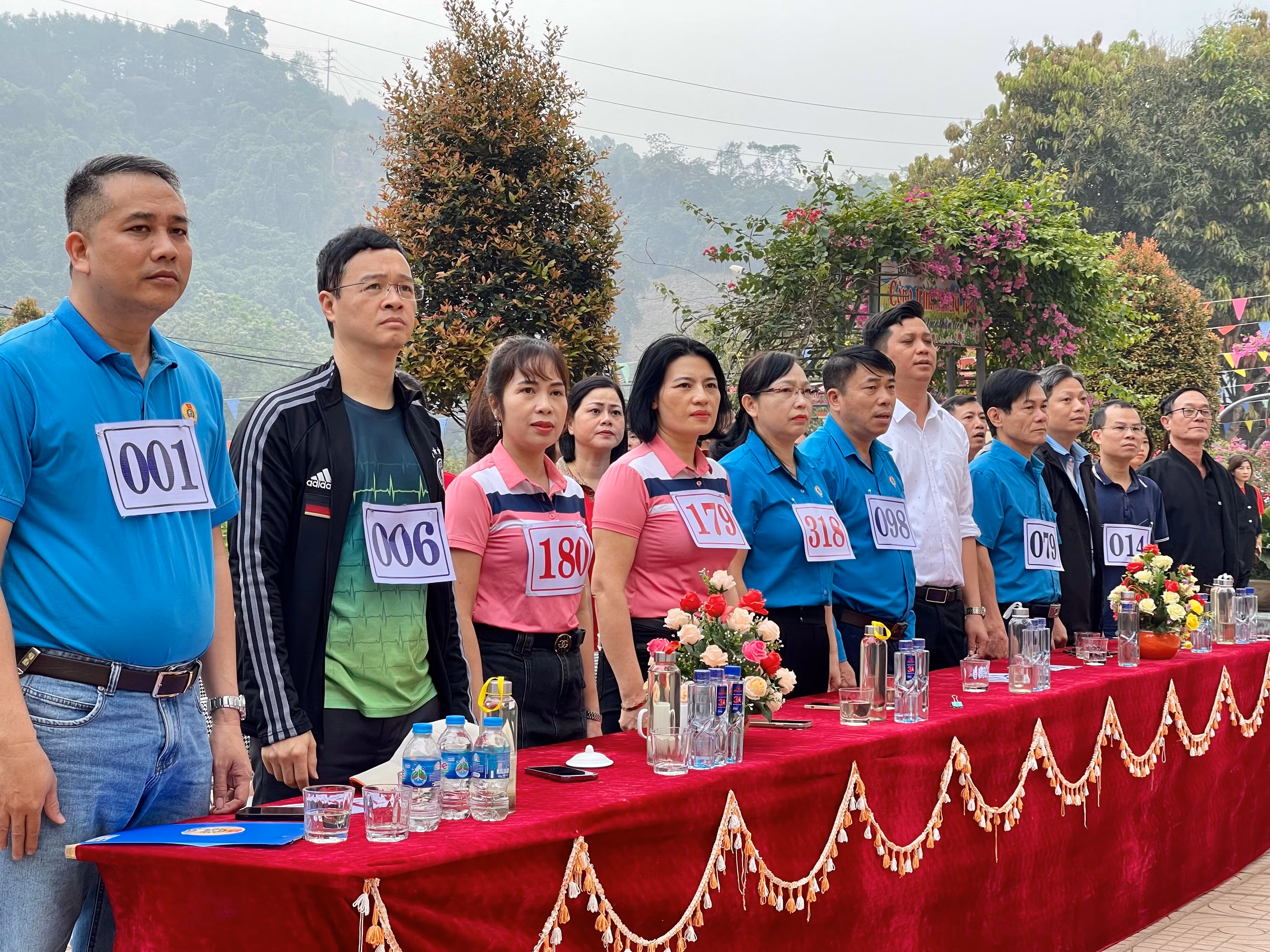 Đại biểu tham dự Giải.jpeg