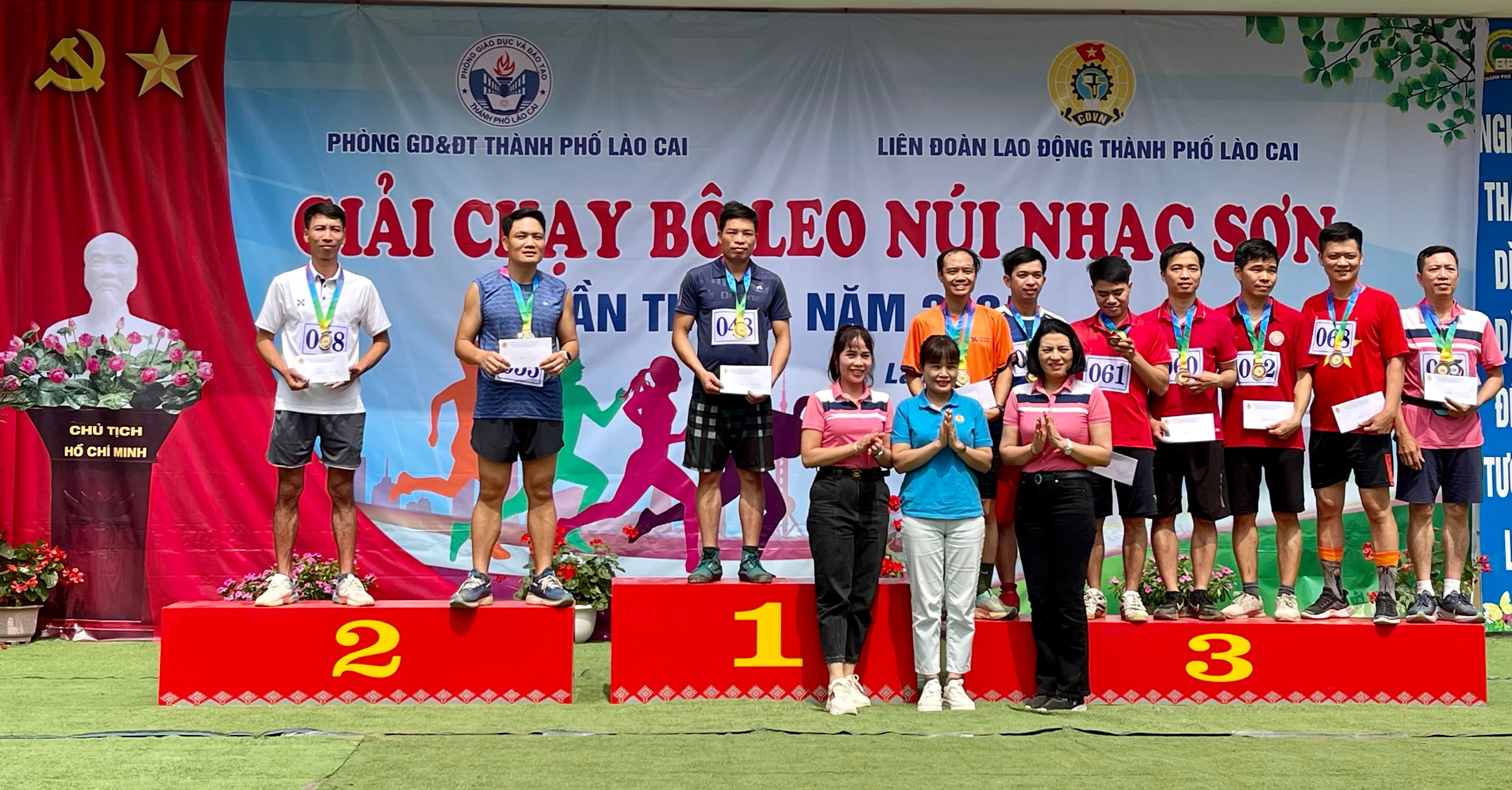 Trao giải Nội dung Nam vận động viên xuát sắc.jpg