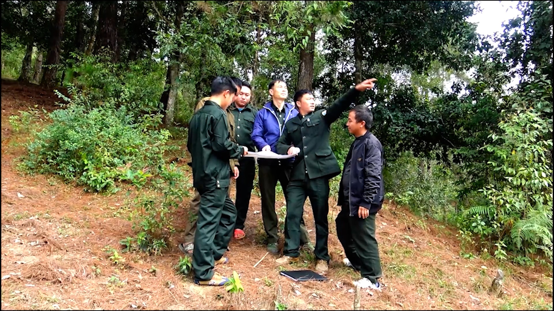 Rừng được bảo vệ tốt hơn nhờ hương ước của các thôn vùng cao. sequence-0100-01-45-25still010.jpg