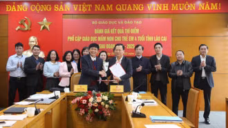 Đoàn công tác Bộ Giáo dục và Đào tạo làm việc với Ban Chỉ đạo công tác giáo dục và đào tạo tỉnh Lào Cai