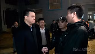 Ủy ban An toàn giao thông Quốc gia thăm gia đình nạn nhân vụ tai nạn nghiêm trọng ở Phình Hồ