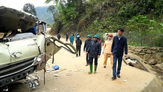 Phó Chủ tịch Thường trực UBND tỉnh Nguyễn Thế Phước chỉ đạo công tác cứu nạn, cứu hộ vụ tai nạn giao thông đặc biệt nghiêm trọng tại Phình Hồ