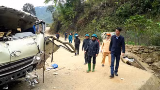 Phó Chủ tịch Thường trực UBND tỉnh Nguyễn Thế Phước chỉ đạo công tác cứu nạn, cứu hộ vụ tai nạn giao thông đặc biệt nghiêm trọng tại Phình Hồ