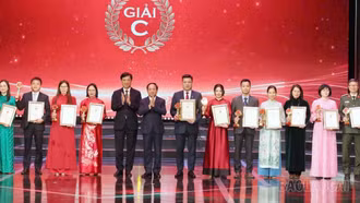 Báo và PTTH tỉnh Lào Cai đạt giải Khuyến khích Giải Búa liềm vàng lần thứ X - năm 2025