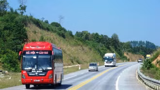 Khẩn trương nghiên cứu phương án đầu tư mở rộng đoạn cao tốc Yên Bái -Lào Cai