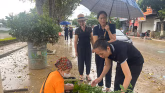 Hàng rau duy nhất ở thị trấn Phố Ràng
