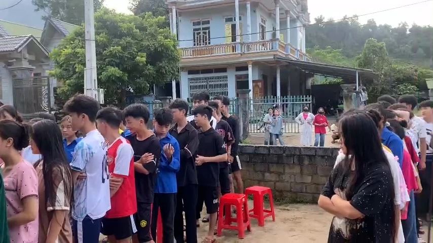 Các em học sinh được an toàn tại nơi tránh nạn.jpg