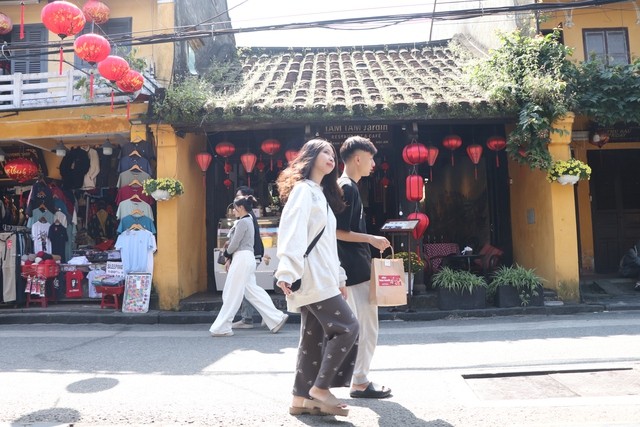Những ngôi nhà cổ trên đường Trần Phú mái ngói rêu phong níu lòng du khách Những ngôi nhà cổ trên đường Trần Phú mái ngói rêu phong níu lòng du khách