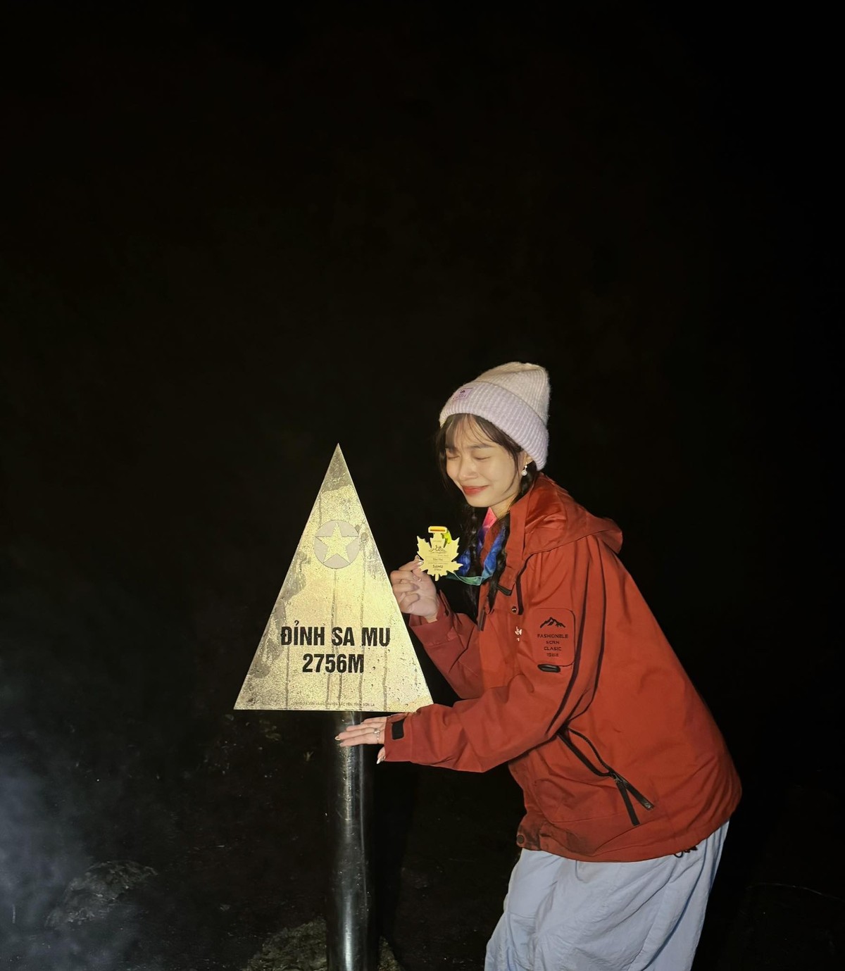 Đỉnh Sa Mu đang trở thành điểm đến “hot” trong giới trekking.