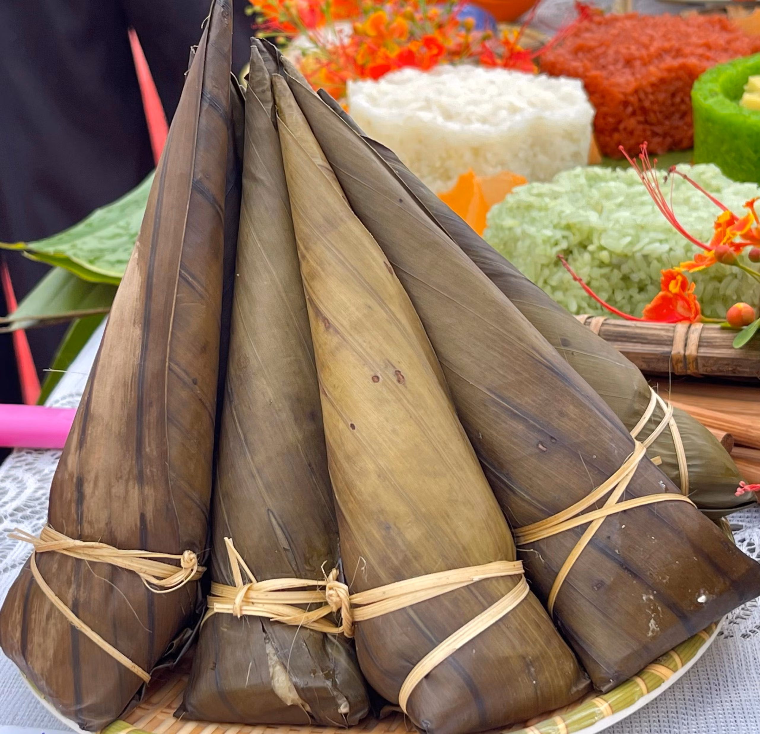 Bánh sừng trâu của người Tày, Nùng xã Phúc Khánh.jpg