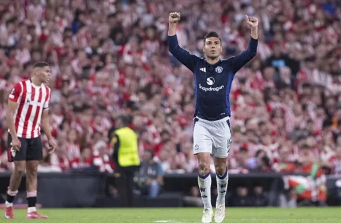 MU có lợi thế lớn khi giành chiến thắng 3 - 0 ở sân khách.