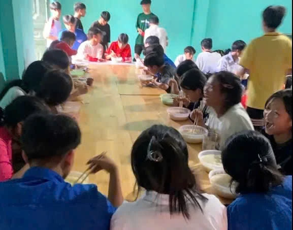 Học sinh được chăm sóc cẩn thận (1).jpg