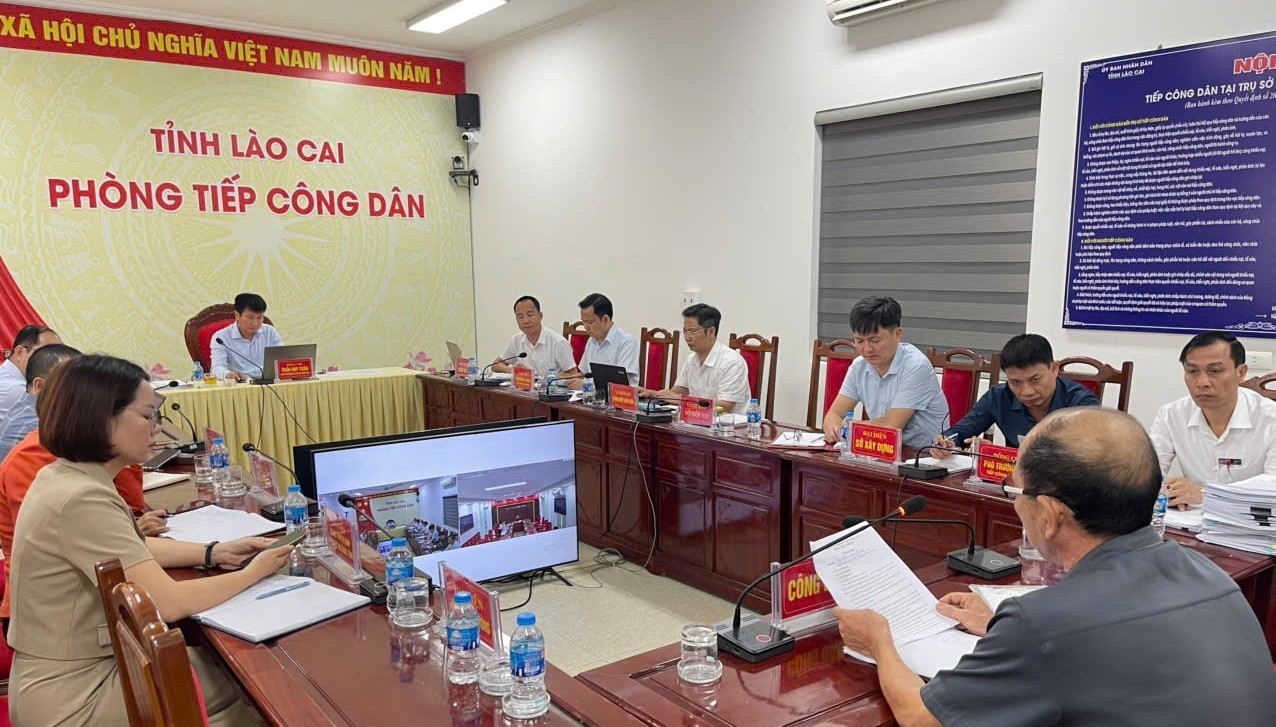 Buổi tiếp công dân định kỳ của đồng chí Trần Huy Tuấn - Chủ tịch Ủy ban nhân dân tỉnh. z7118561439366-d0b2fe1869ff1aadcd3fb670e5cbfaca.jpg