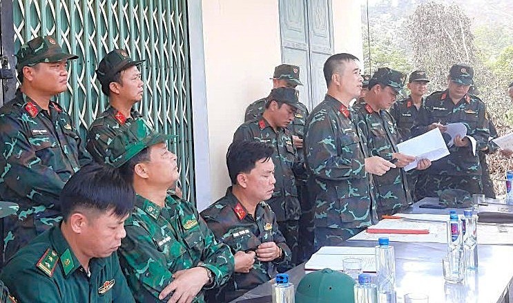 Đoàn công tác của Bộ CHQS tỉnh kiểm tra thực địa xác định phương án diễn tập cho các đơn vị. 35e2b7d21fcb9495cdda-1.jpg