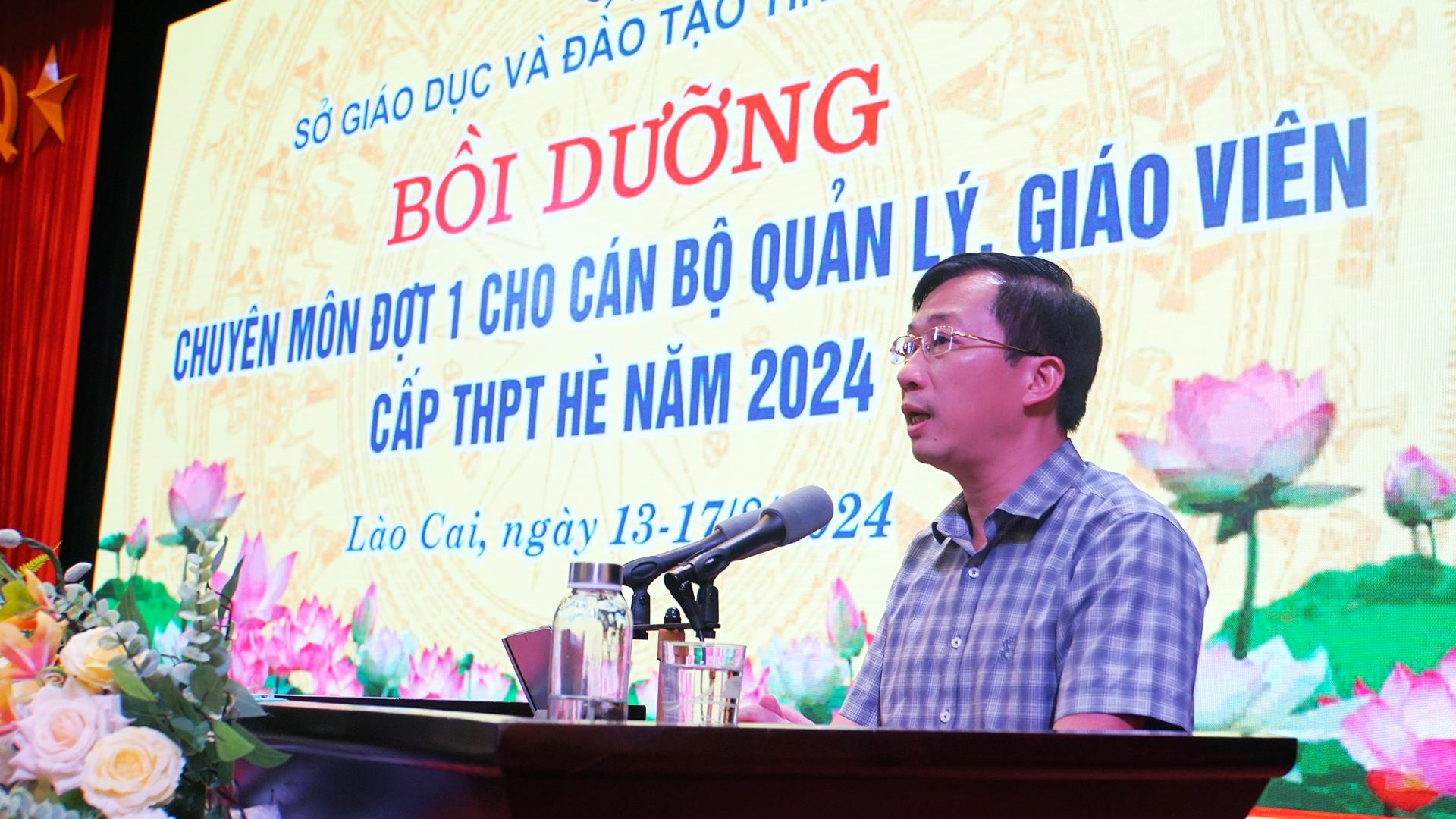 Đồng chí Nguyễn Minh Thuận, Phó Giám đốc Sở Giáo dục và Đào tạo phát biểu tại chương trình. DSC00993a1.png