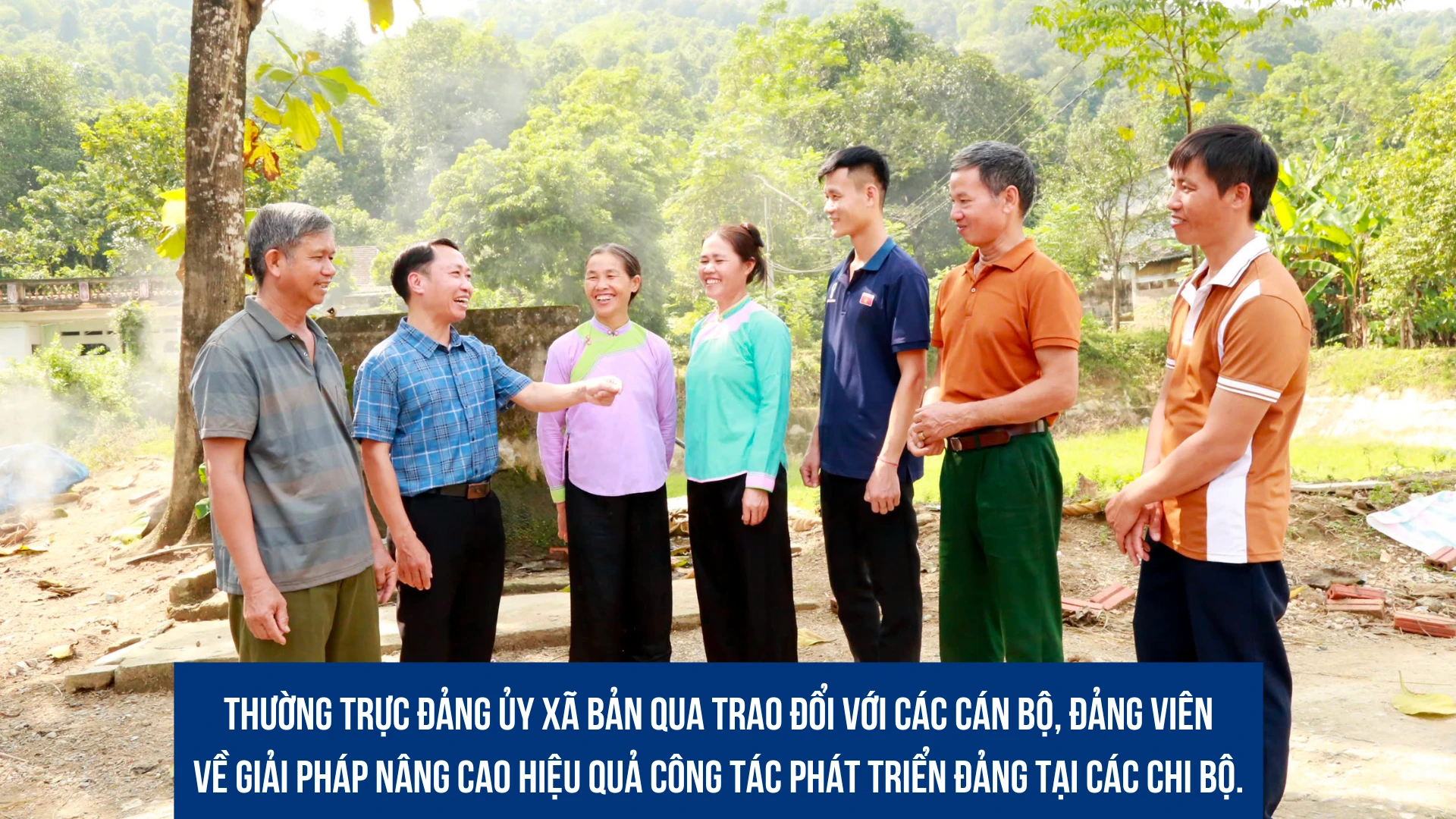 ban-qua-boi-duong-ket-nap-dang-vien-moi-5109.png