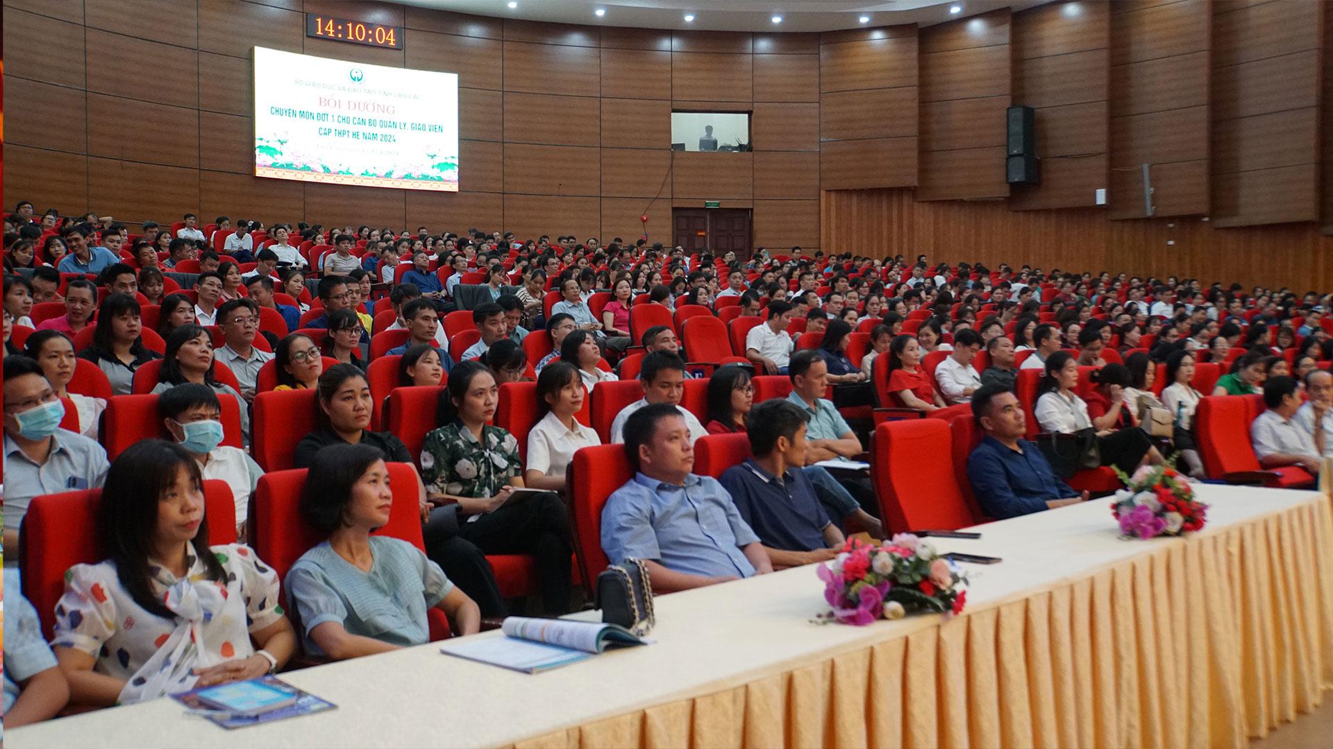 Các đại biểu tham gia chương trình tập huấn. DSC009931.jpg