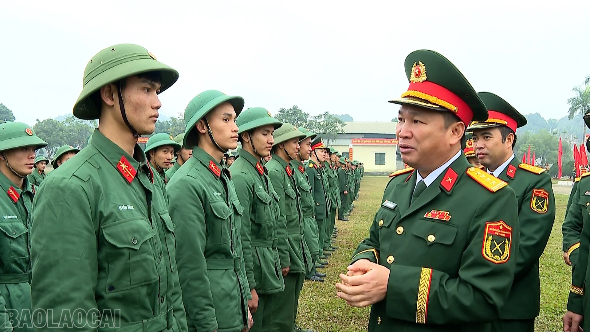 baolaocai-bl_nhap-dh00-01-29-24still019.jpg