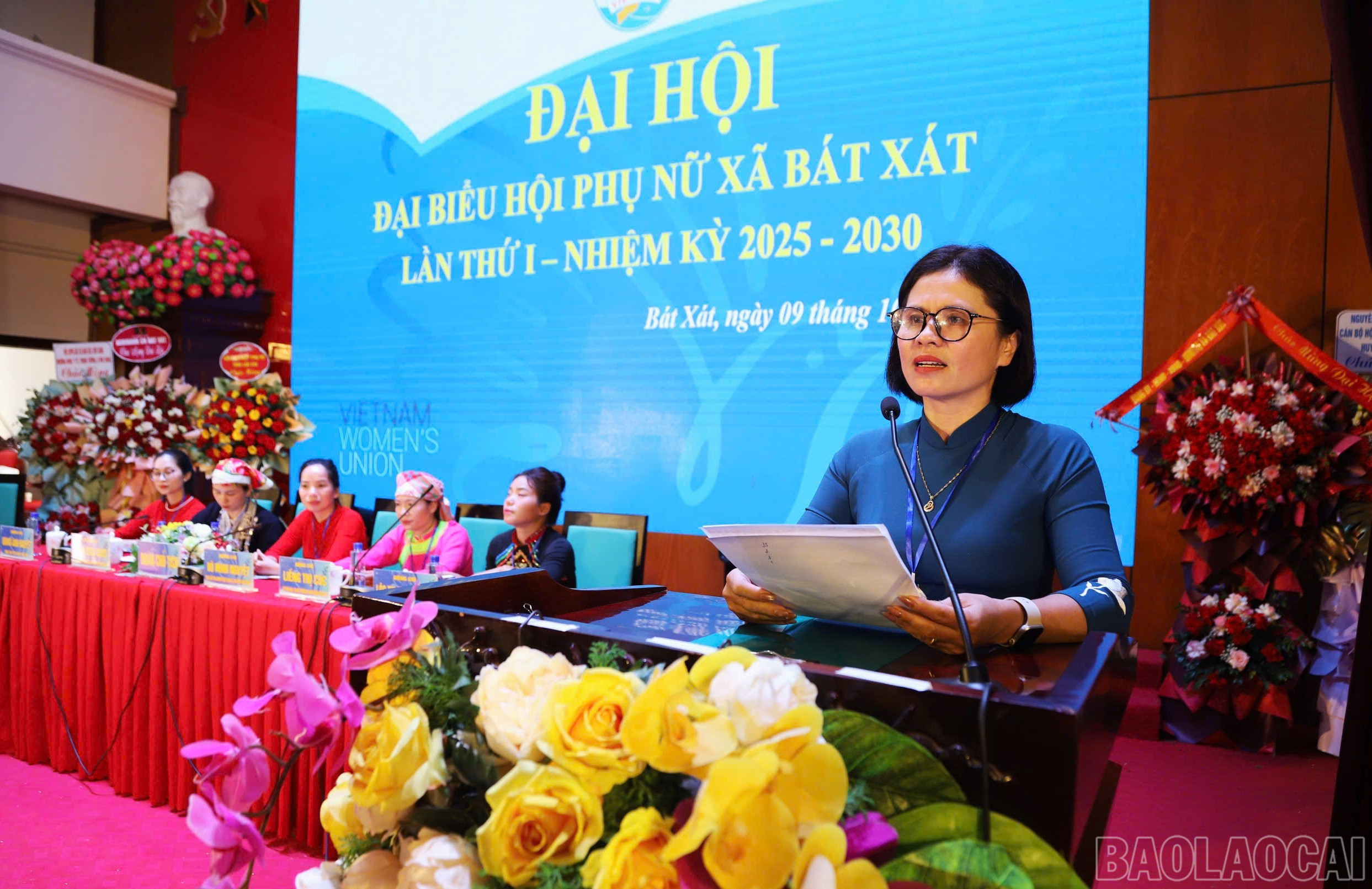 Lãnh đạo Hội LHPN tỉnh Lào Cai phát biểu chỉ đạo tại đại hội. baolaocai-br_lanhdao-8914.jpg