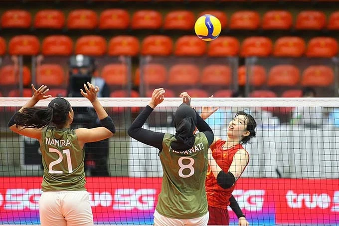 Thanh Thúy ghi tới 15 điểm cho Việt Nam trước Indonesia.