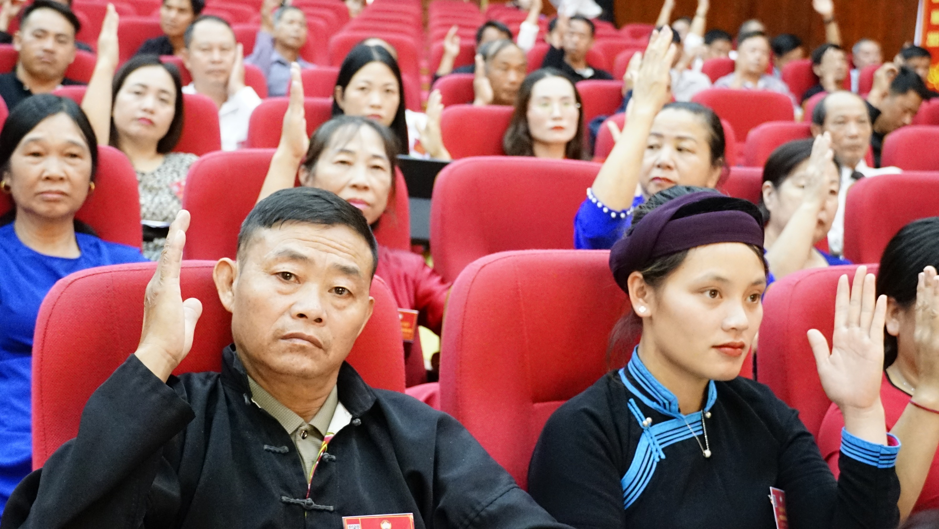 Các đại biểu hiệp thương cử ủy viên Ủy ban MTTQ xã Bắc Hà khóa mới. dsc2812.jpg