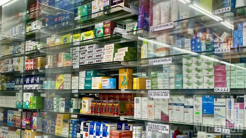 Đơn giản hóa nhiều thủ tục hành chính trong lĩnh vực kinh doanh dược, sản xuất mỹ phẩm. thuoc.jpg
