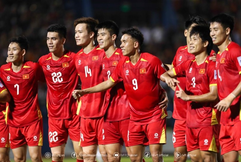 ĐT Việt Nam có cơ hội thăng tiến trên BXH FIFA nếu thắng Nepal ở cả 2 trận. ĐT Việt Nam có cơ hội thăng tiến trên BXH FIFA nếu thắng Nepal ở cả 2 trận.