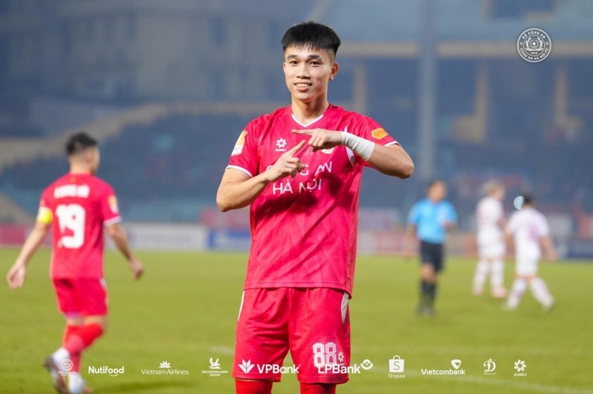 Lê Văn Đô mở tỷ số cho CAHN.