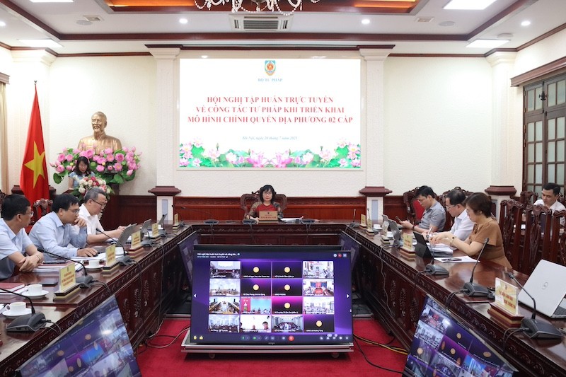 Quang cảnh Hội nghị tại điểm cầu Bộ Tư pháp. 200725-hnghi-canh.jpg