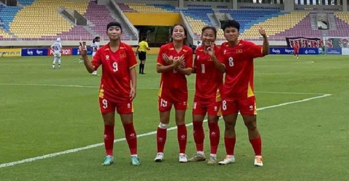 Niềm vui chiến thắng của U16 nữ Việt Nam Niềm vui chiến thắng của U16 nữ Việt Nam