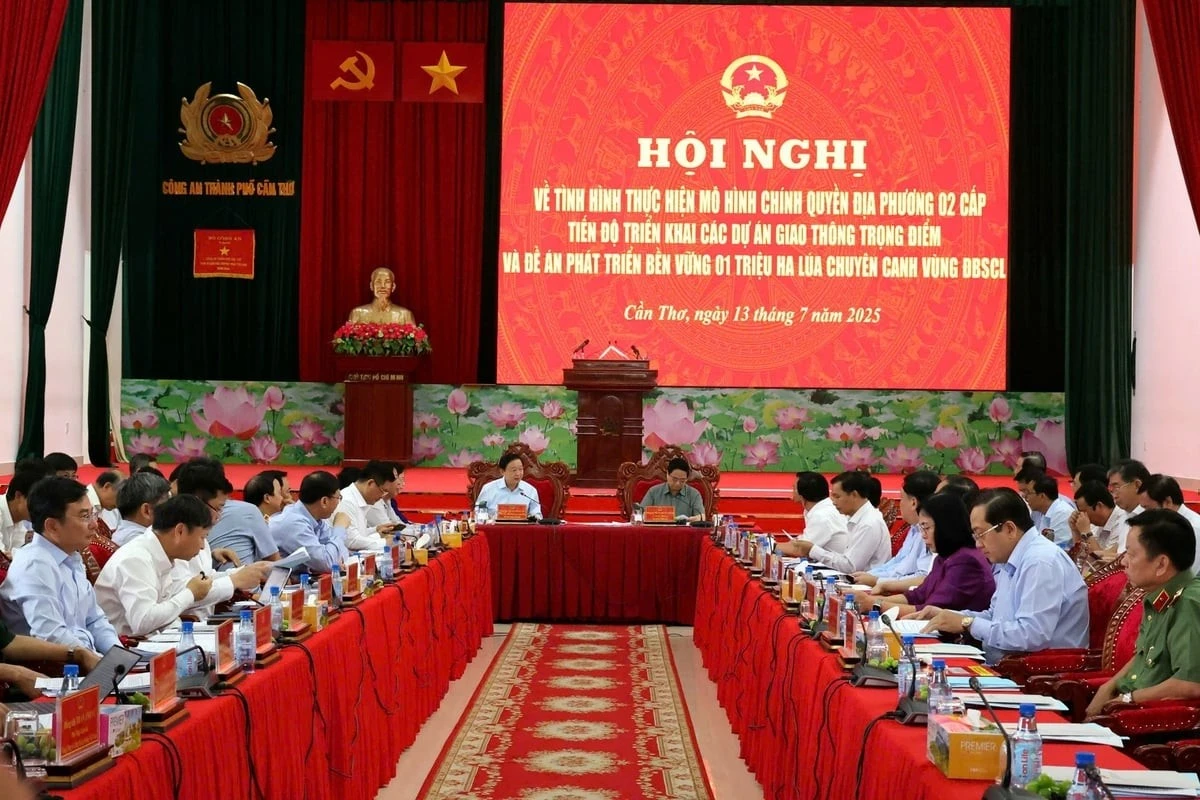 Thủ tướng Chính phủ Phạm Minh Chính chủ trì chương trình làm việc với các bộ ngành, địa phương liên quan đến Đề án 1 triệu ha lúa chất lượng cao.