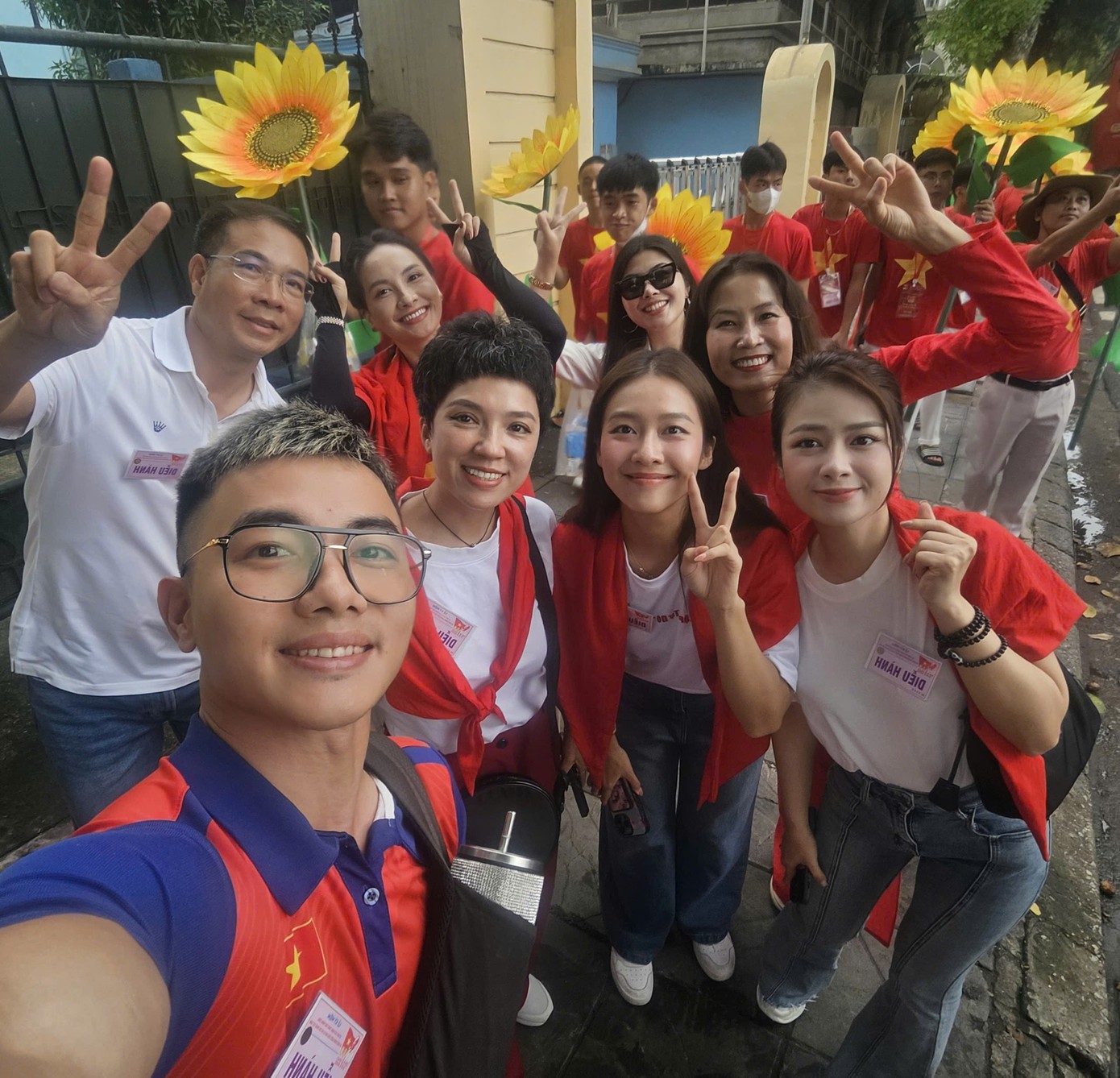 Tại A80, Phạm Phước Hưng là một trong 10 gương mặt tiêu biểu của ngành thể thao tham gia vào khối diễu hành văn hóa - thể thao. Tại A80, Phạm Phước Hưng là một trong 10 gương mặt tiêu biểu của ngành thể thao tham gia vào khối diễu hành văn hóa - thể thao.