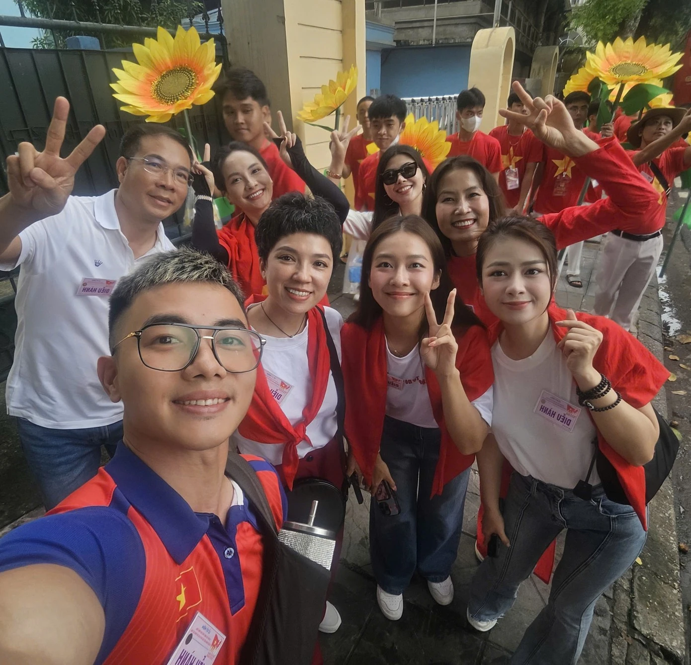 Tại A80, Phạm Phước Hưng là một trong 10 gương mặt tiêu biểu của ngành thể thao tham gia vào khối diễu hành văn hóa - thể thao.