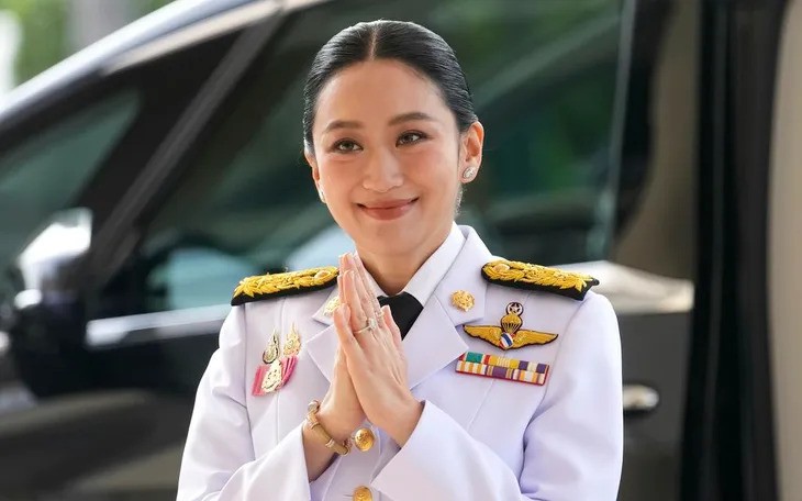 Bà Paetongtarn Shinawatra tuyên thệ nhậm chức Bộ trưởng Văn hóa tại Bangkok, ngày 4/7/2025. tt-thai-lan.jpg