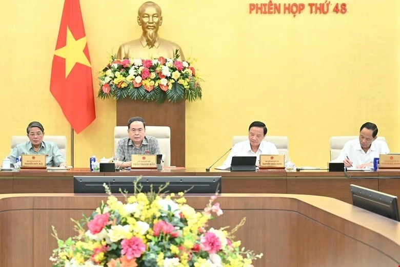 Chủ tịch Quốc hội Trần Thanh Mẫn phát biểu tại phiên họp.