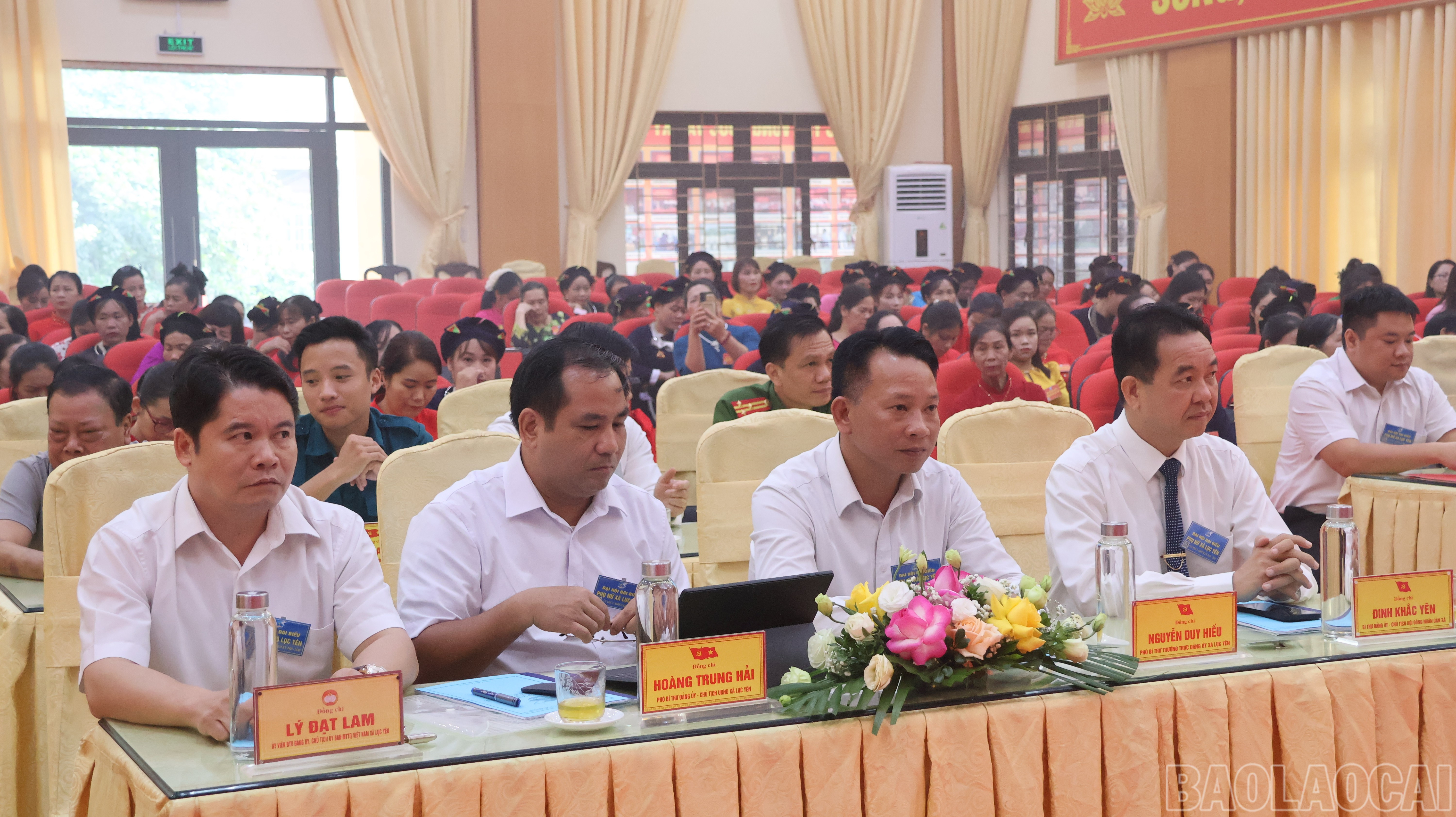 Đại biểu dự đại hội. baolaocai-br_daibieu-1.jpg