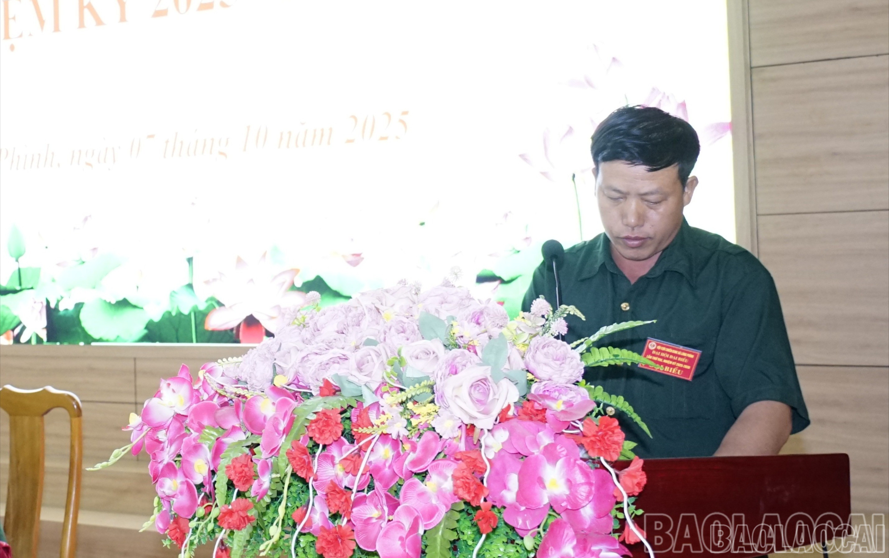 Các đại biểu tham luận tại đại hội. baolaocai-br-dsc3475.jpg