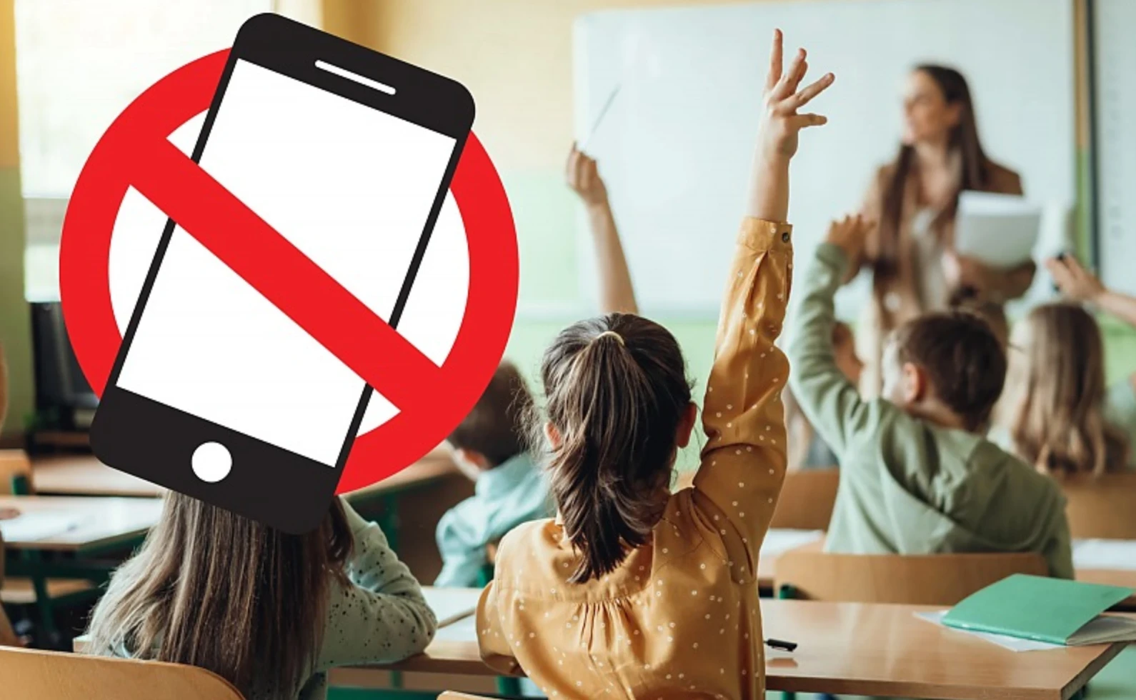 Việc cấm điện thoại trong môi trường học đường vẫn còn nhiều tranh cãi.